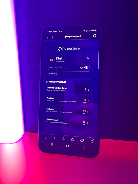 Tiimihaaste Gaming Mode - pelaamista